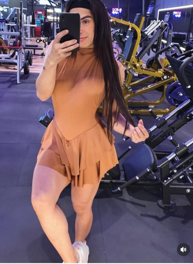 614381386: Chica busca chico en Málaga