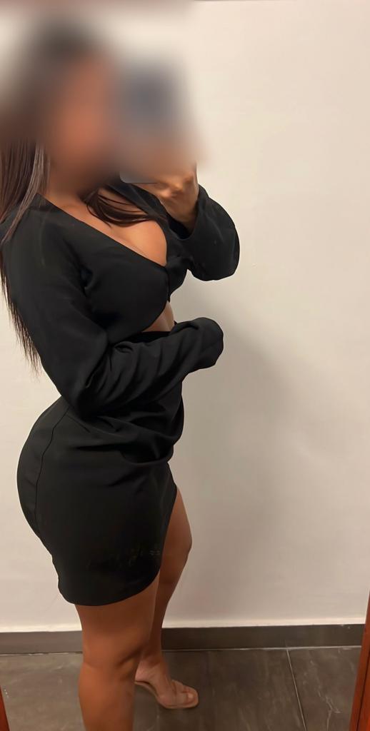 Chica busca chico en Tenerife: 
