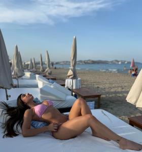 663387689: Chica busca chico en Tenerife