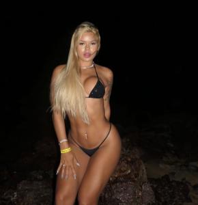 745087166: Chica busca chico en Vizcaya