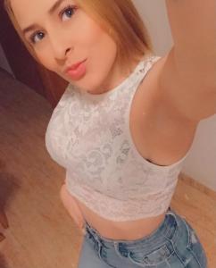 603944191: Chica busca chico en Almería