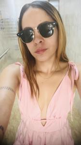 617747592: Chica busca chico en Barcelona