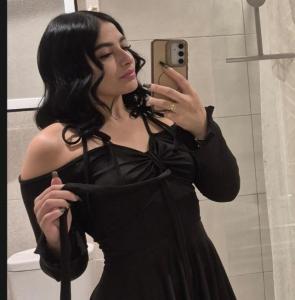 613830783: Chica busca chico en Gerona