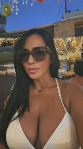 692385780: Chica busca chico en Alicante