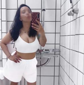 643834767: Chica busca chico en León
