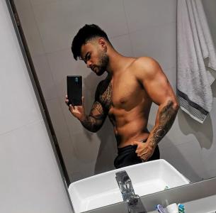 643052227: Chico busca chica en Granada