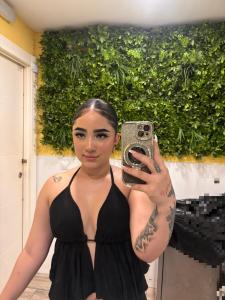 667795044: Chica busca chico en Málaga