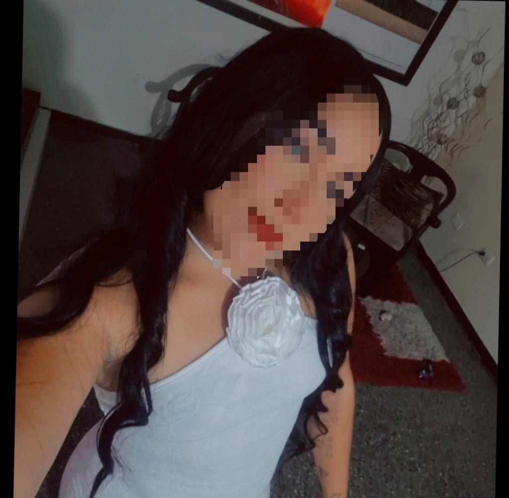 603971077: Chica busca chico en Sevilla