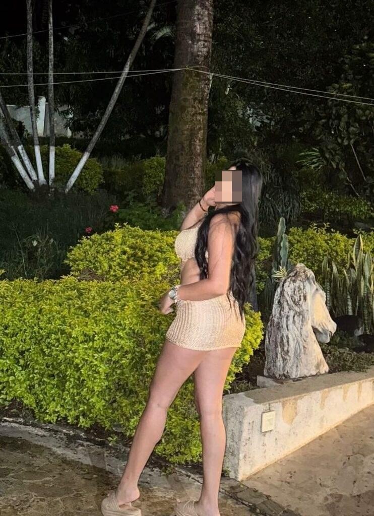 Chica busca chico en Ibiza: 