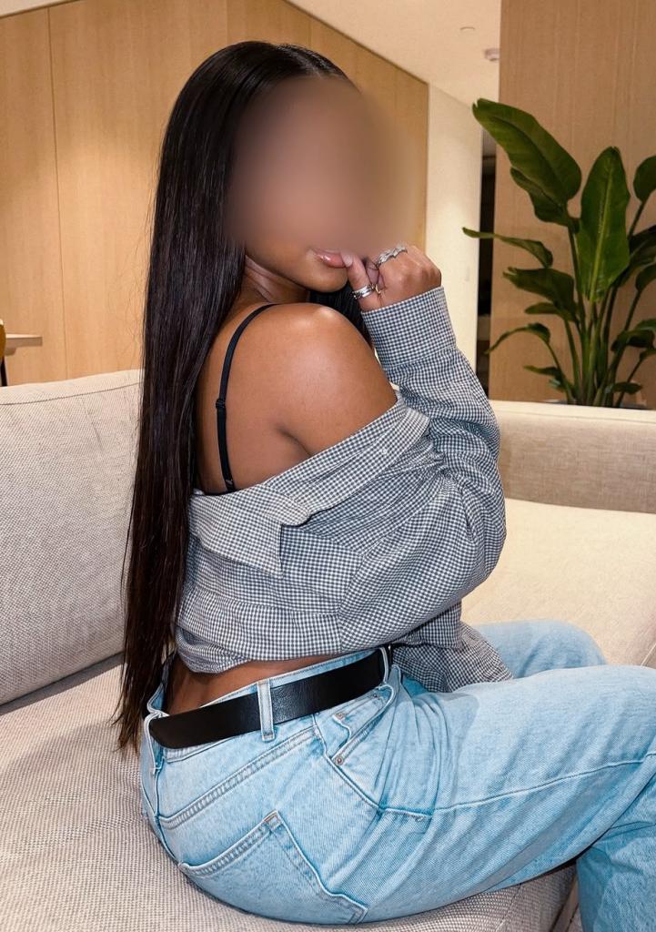 Chica busca chico en Almería: 