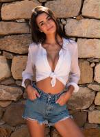 745087024: Chica busca chico en Cantabria