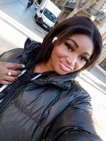 604220715: Chica busca chico en Barcelona
