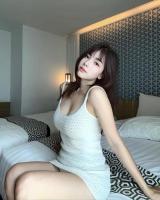 645249662: Chica busca chico en Barcelona