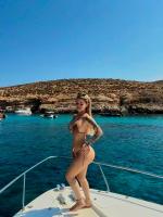 663363402: Chica busca chico en Barcelona