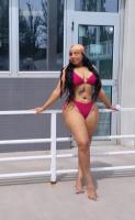 613714367: Chica busca chico en Barcelona