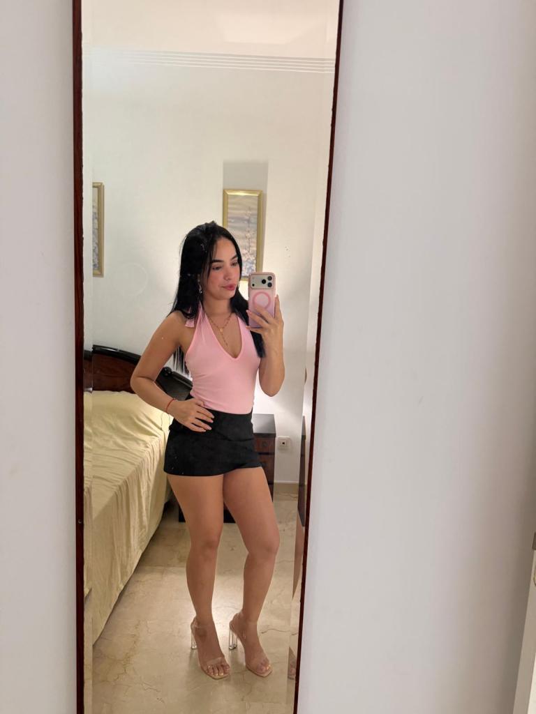 Chica busca chico en Tenerife: 