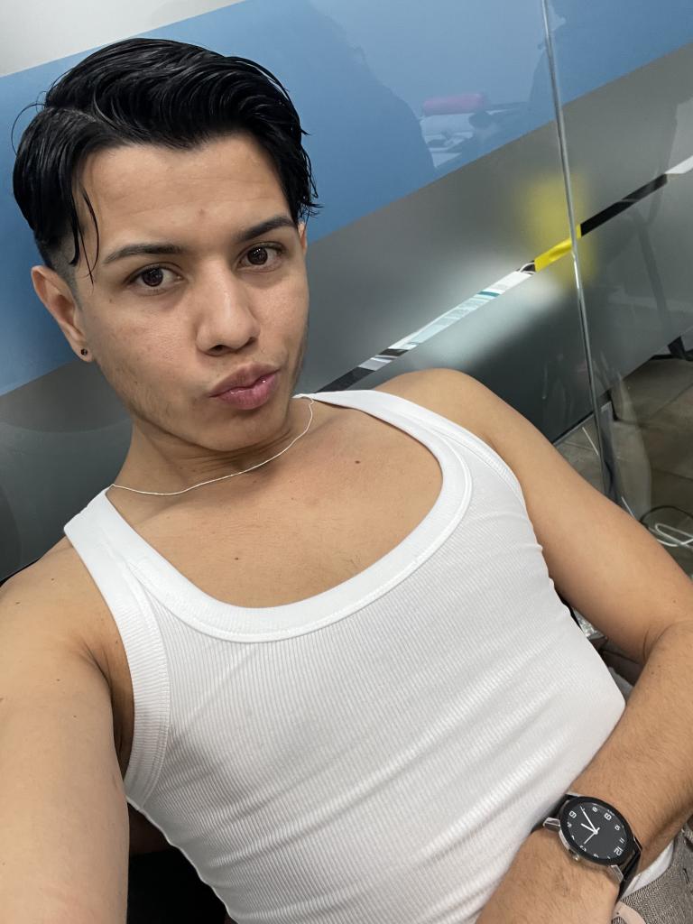 Chico busca chica en Cantabria: 