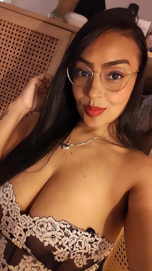 Chica busca chico en Huelva: Chica busca chico