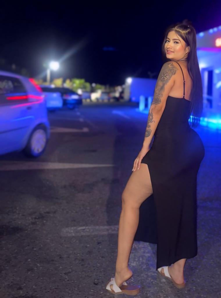 Chica busca chico en Almería: 