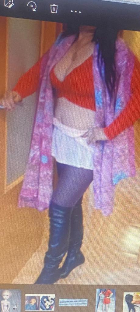 Chica busca chico en Almería: 