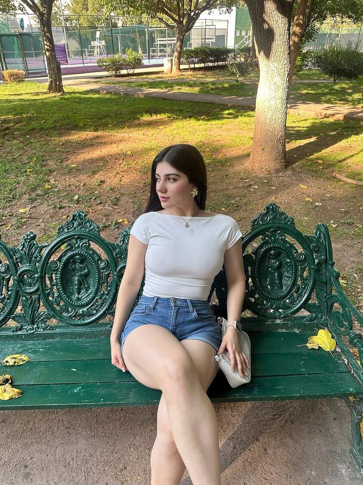 Chica busca chico en Tenerife: 