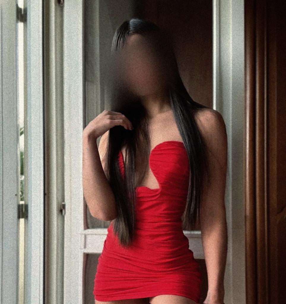 613479866: Chica busca chico en Lérida
