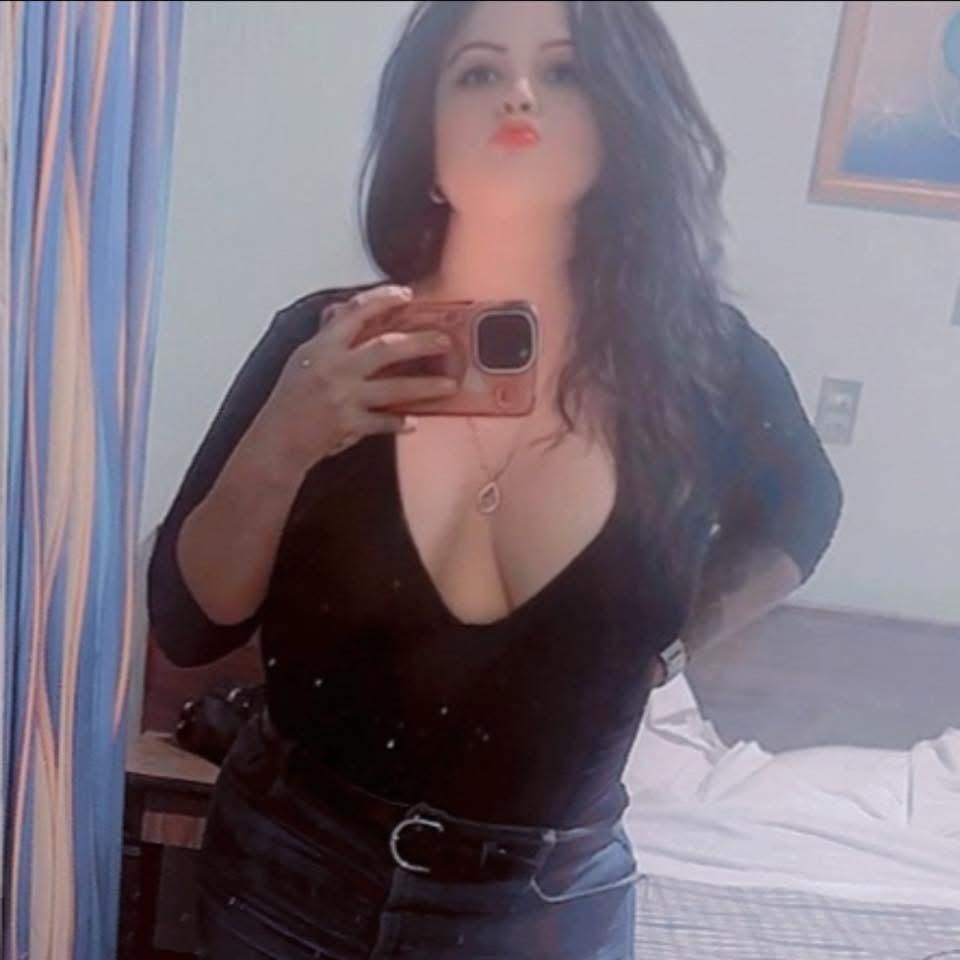 Chica busca chico en Ibiza: 