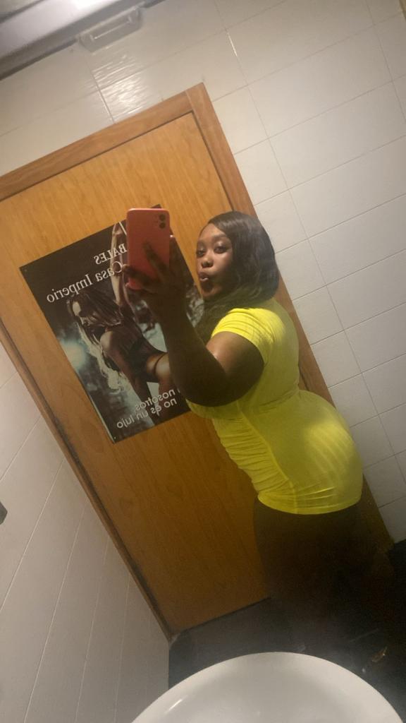 Chica busca chico en Almería: 