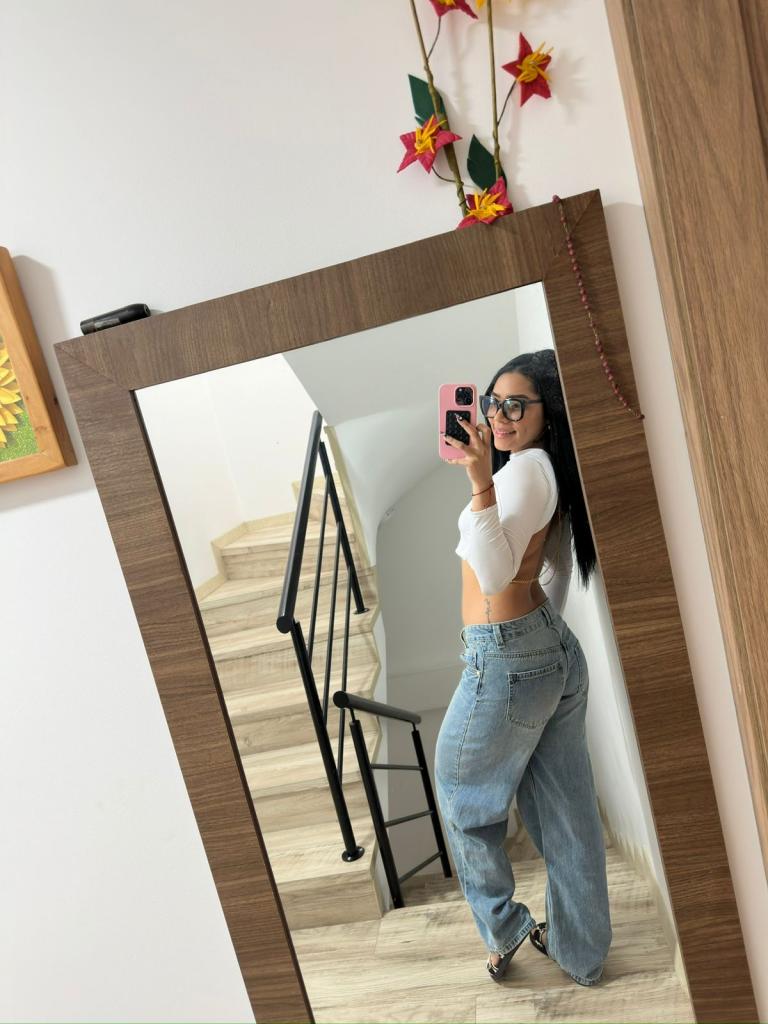 Chica busca chico en Granada: 