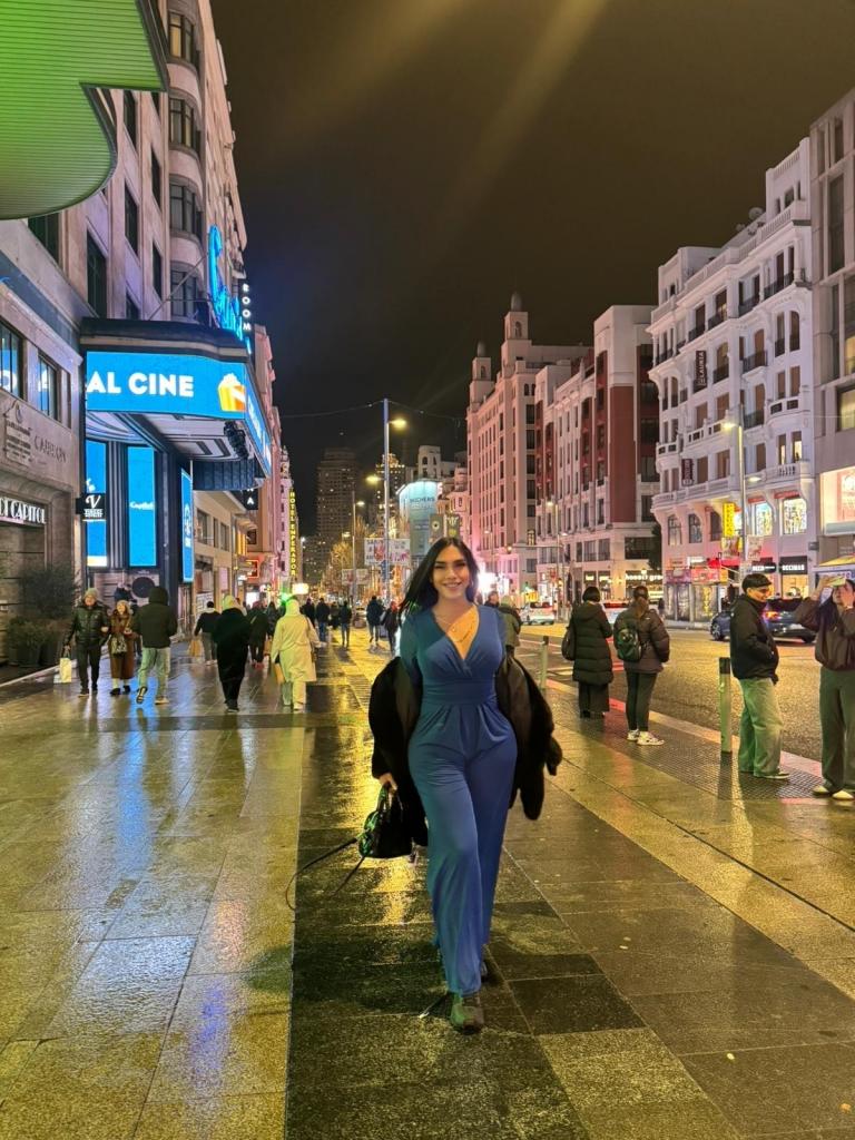 613608769: Travesti en Granada