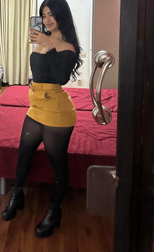 Chica busca chico en Almería: 