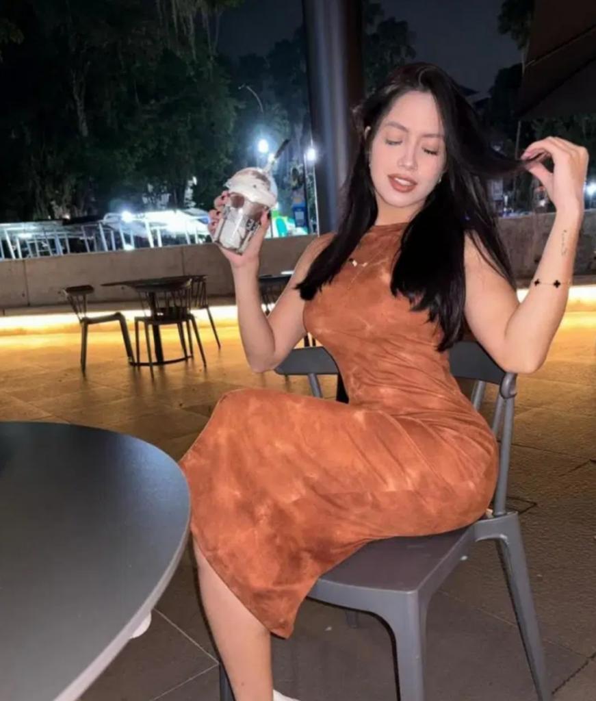 Chica busca chico en Granada: 