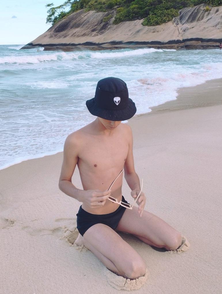 Chico busca chica en La Coruña: 