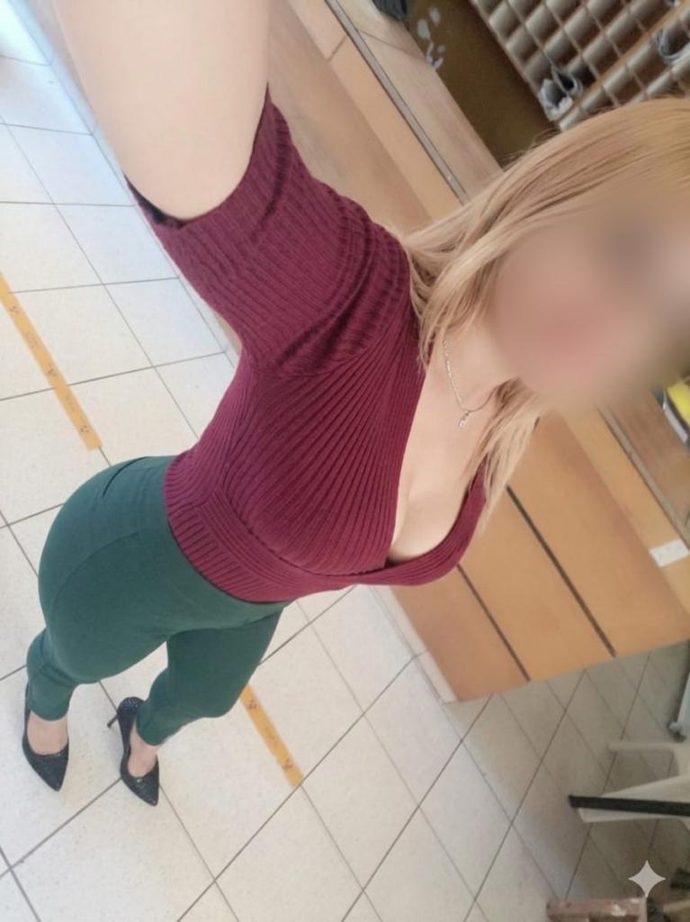 643856150: Chica busca chico en La Coruña