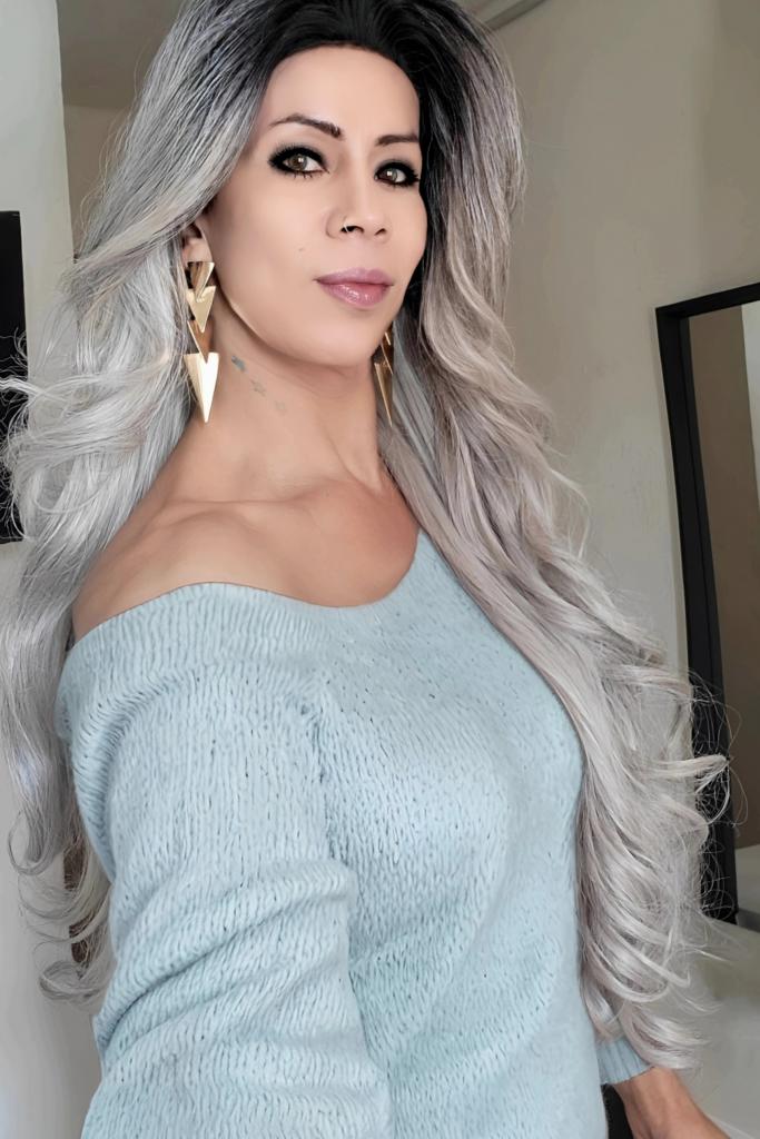 631825988: Travesti en Valencia