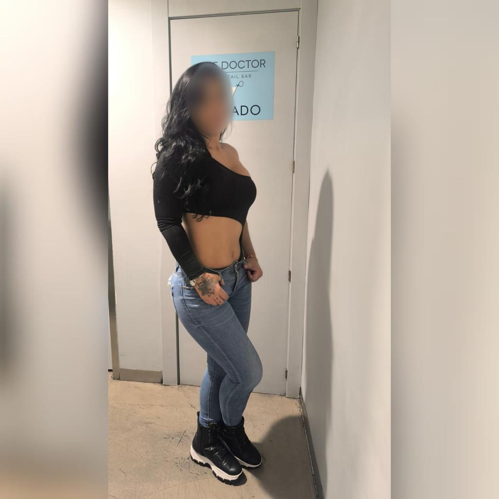 Chica busca chico en Granada: 