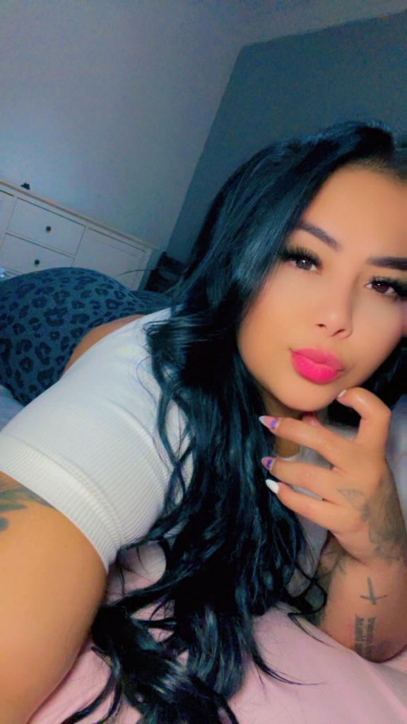 Chica busca chico en Almería: 