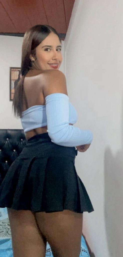 Chica busca chico en Málaga: Chica busca chico