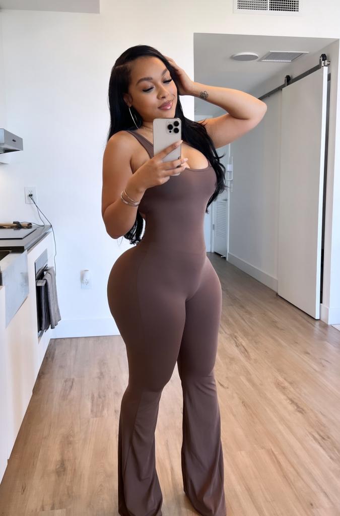 Chica busca chico en Cádiz: 