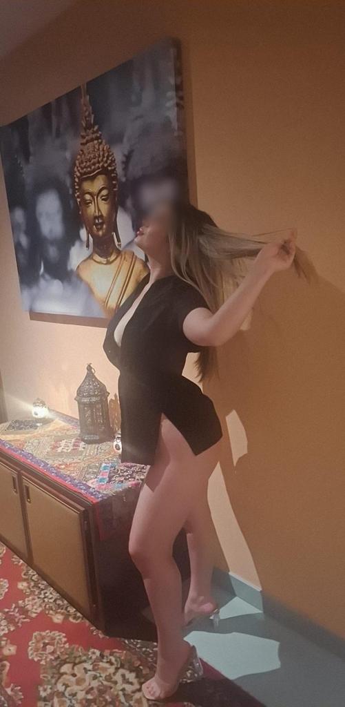 Chica busca chico en Barcelona: Chica busca chico