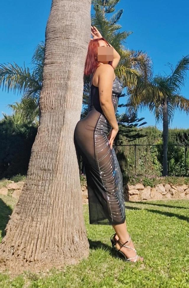 Chica busca chico en Granada: Chica busca chico