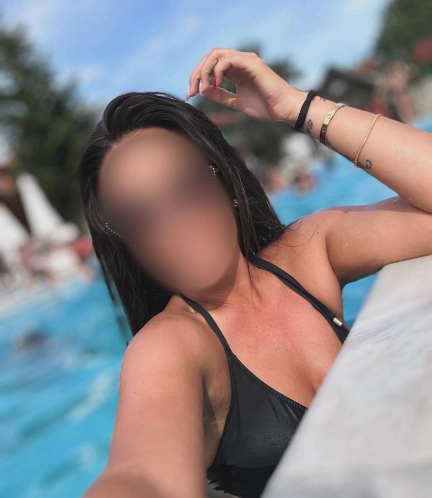 Chica busca chico en Almería: 
