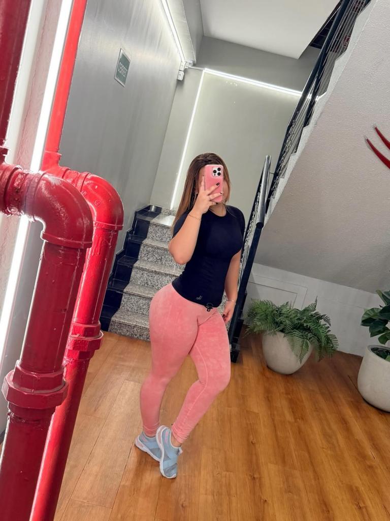 Chica busca chico en Barcelona: 