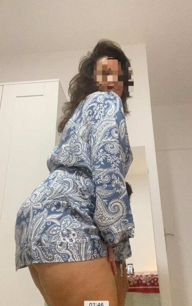 Chica busca chico en Tenerife: 