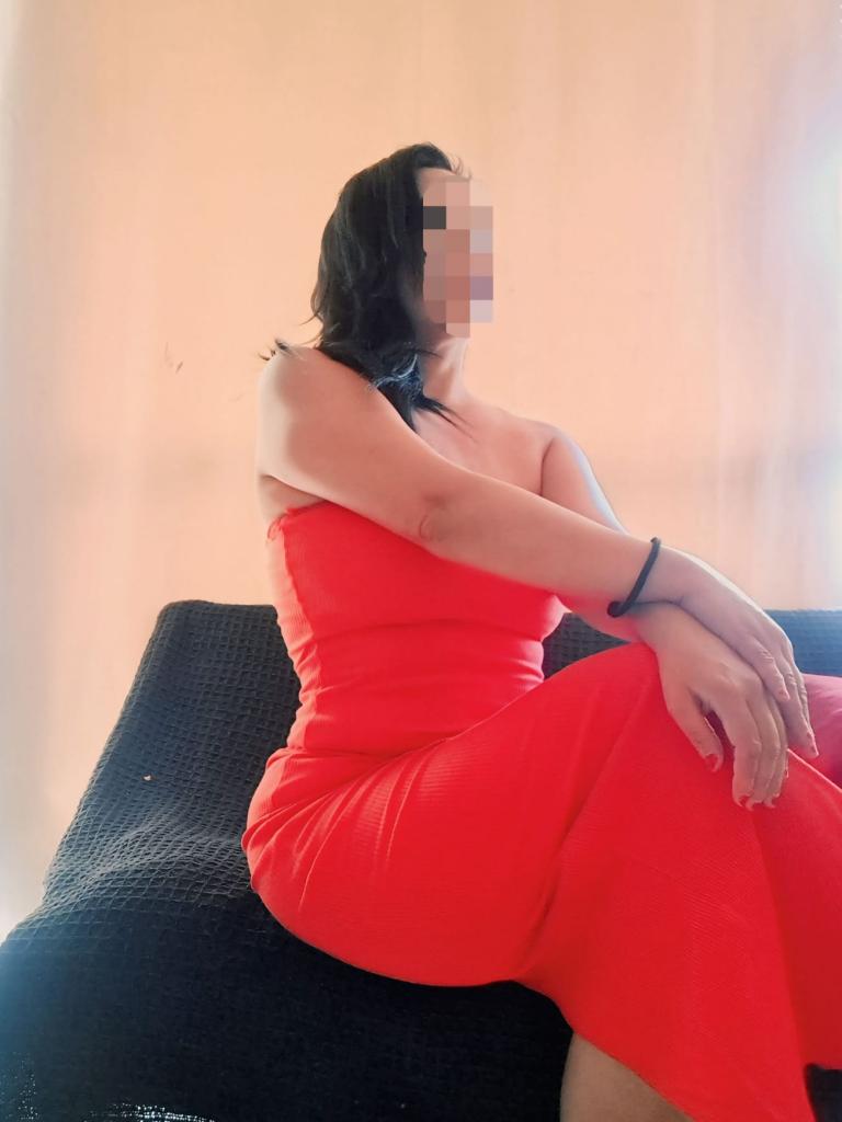 670348020: Chica busca chico en Valencia