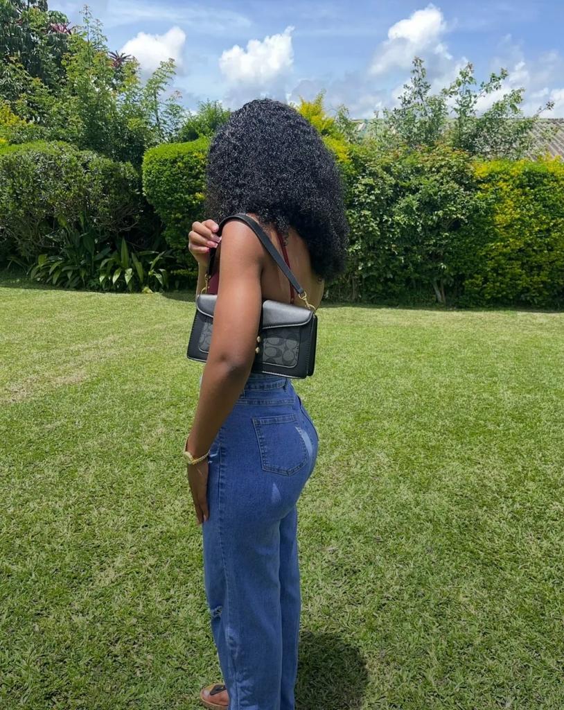 Chica busca chico en Cádiz: 