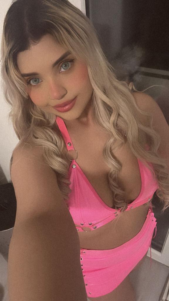 Chica busca chico en Barcelona: Chica busca chico