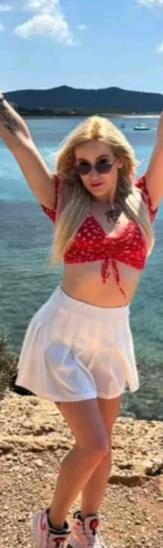 Chica busca chico en Ibiza: 