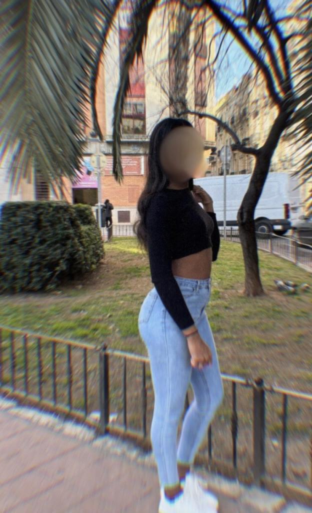 610638182: Chica busca chico en Valencia