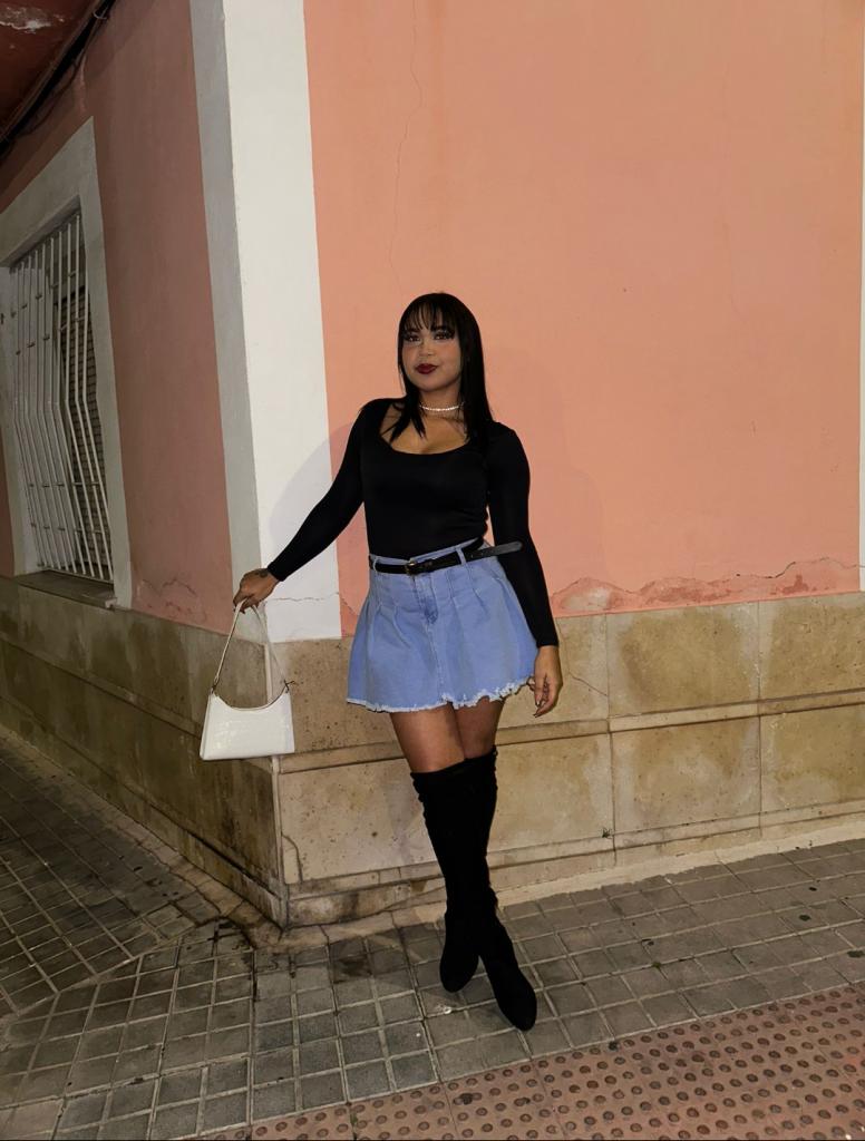 Chica busca chico en Asturias: 